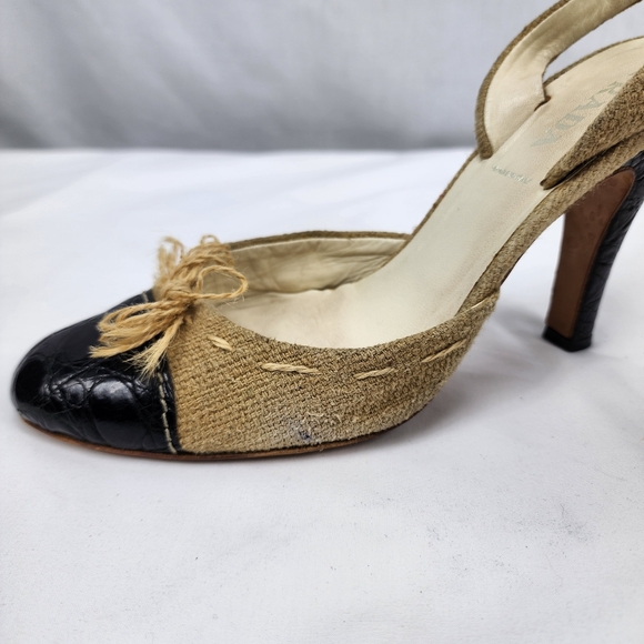 Prada Cream Tweed & Black Leather Round Toe Sling Back Heels Prada 38.5 US 8.5 - Picture 8 of 12